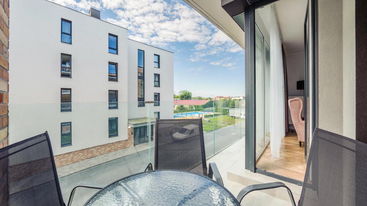 Apartamenty Simply Perlowa Przystan - Holiday City Kolobrzeg Exterior photo